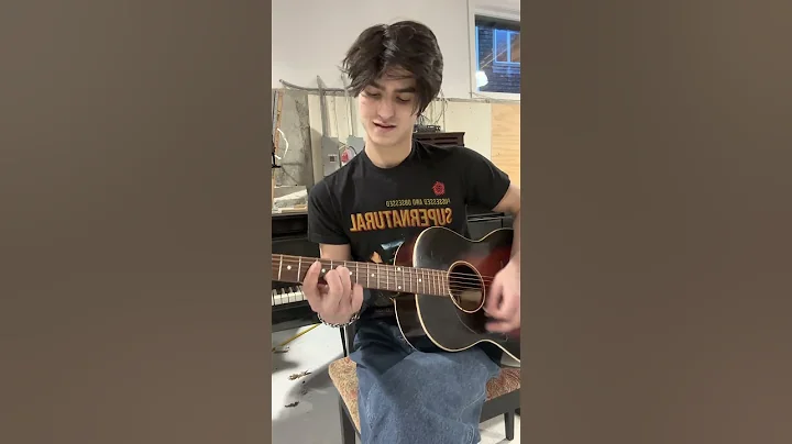 Playing a Gibson Guitar from the 40's!