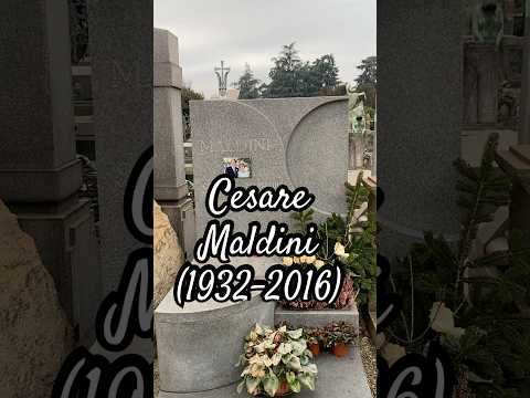 Video Tomba Cesare Maldini (1932-2016) Calciatore AC Milan. Allenatore. Capitano. Padre di Paolo.
