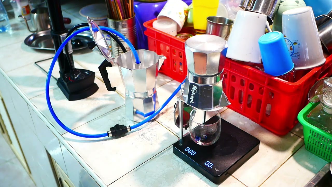 I made a 6-cup moka pot into an air canister for pre-charge pressure #espressoyourself 