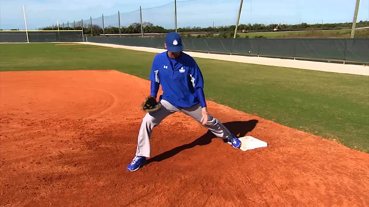 Why is a left-handed first baseman better? (2023)