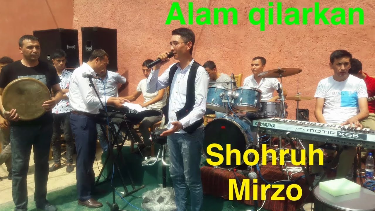 Shohruh Mirzo Alam qilarkan 