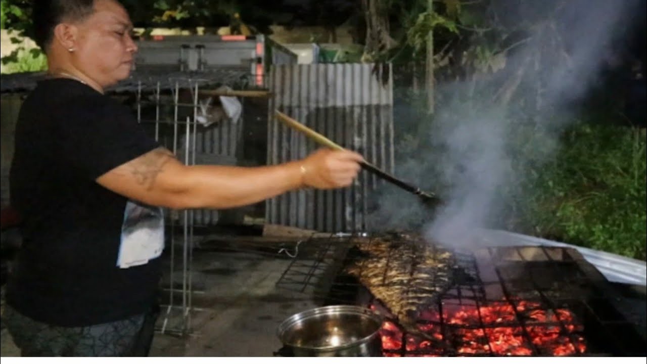 BAKAR IKAN SUPER BESAR,, GURIHNYA IKAN BAKAR ALA RAYMON LUTAM
