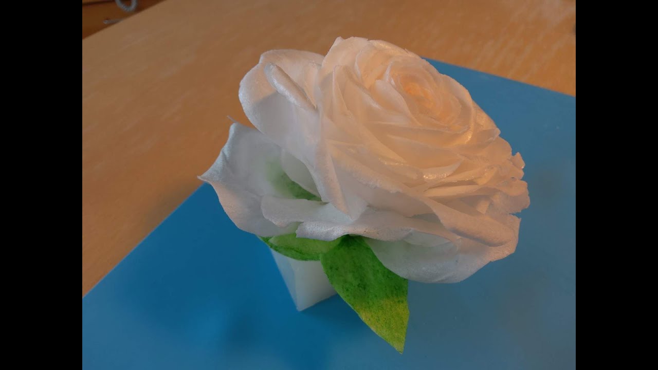 Вафельная роза без проволочным методом.