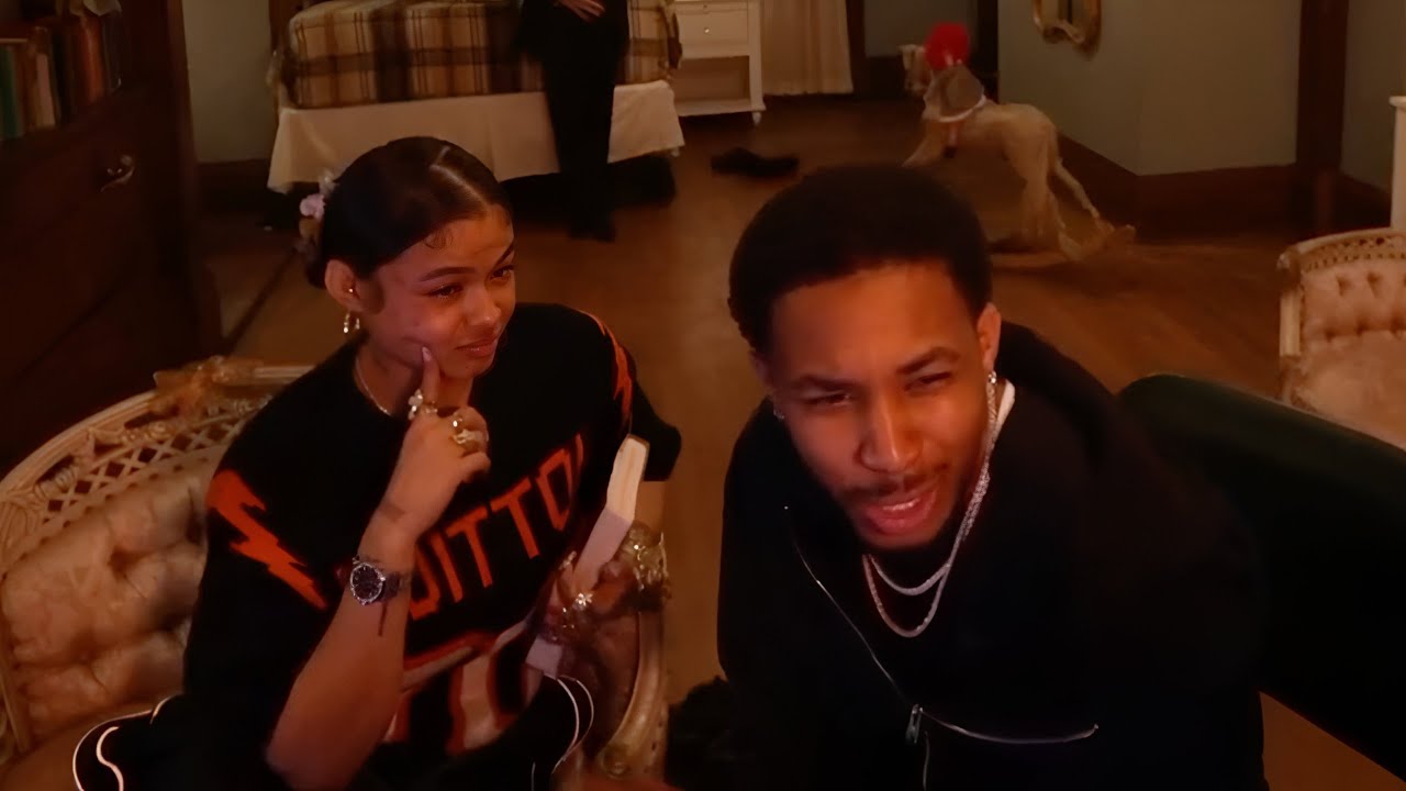 Индийская любовь отправляется в дом с привидениями DDG...