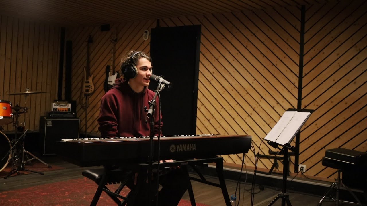 Finn Bo George feat. Tom Swirles - Realise (Official Studio Recording)