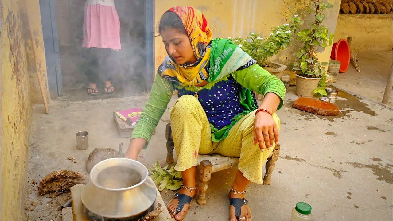 @HumDoPremi  Chulhe ka khana bahut tasty hota hai
