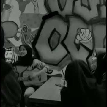Story Wa Cewek Main Gitar Lagu Sebatas Teman