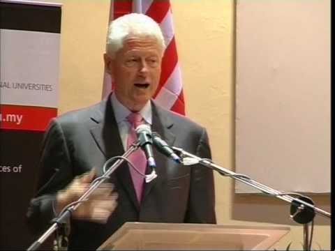 President Bill Clinton addresses INTI students (Pa...