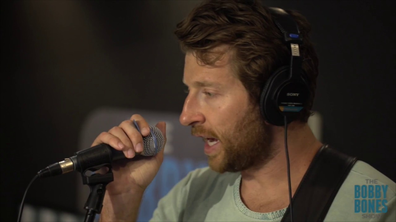 Brett Eldredge Performs "Drunk On Your Love" For Joy Week YouTube