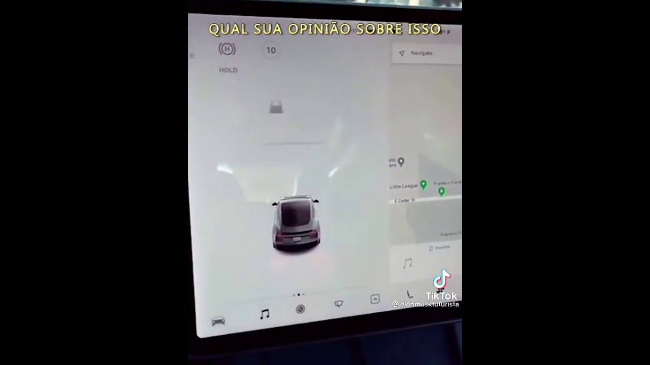 Тесла видит мерседес как мусорку Тесла видит мерседес как мусорку