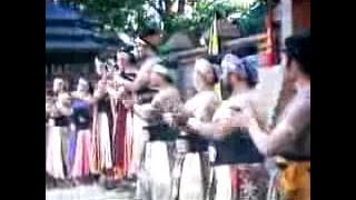 Kidung Cinta Arya Kamandanu 1.flv