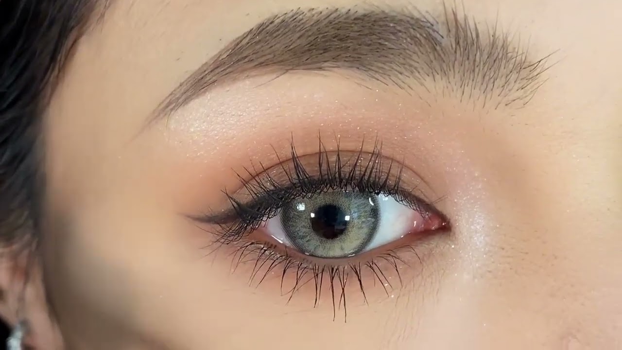Soft Everyday Glam Eye Makeup Look for Every Occasion