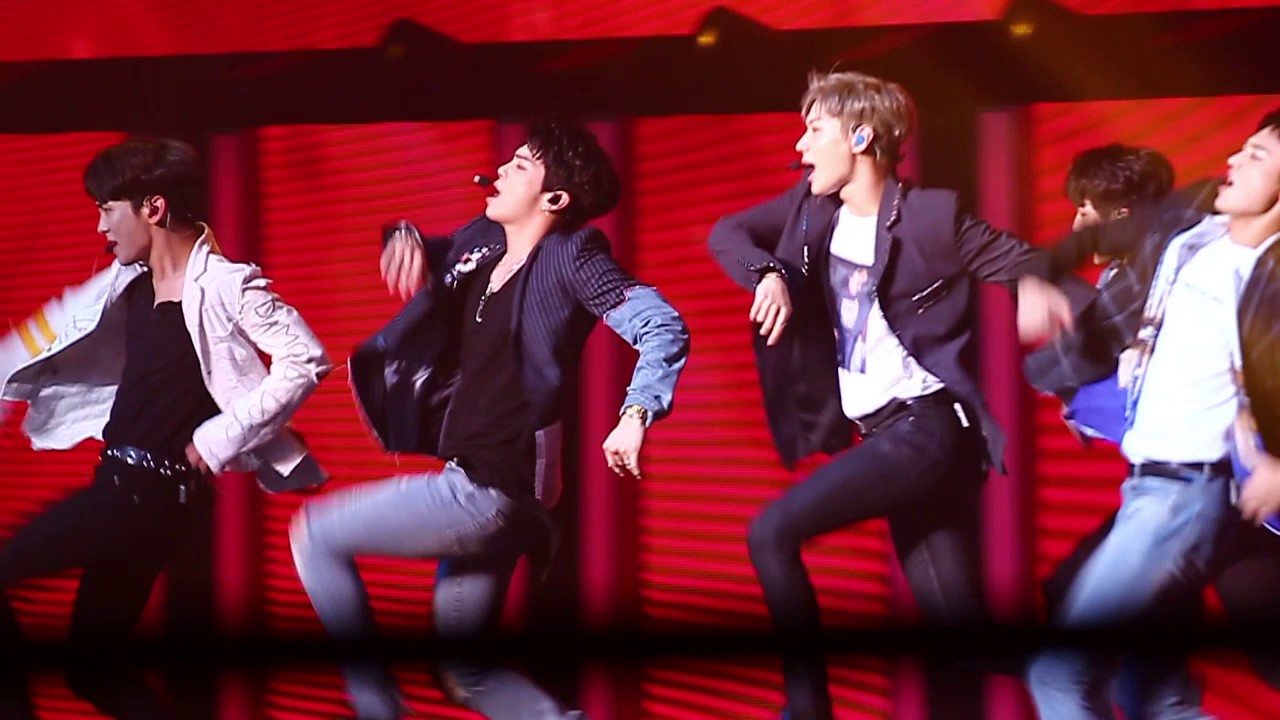 170805 SHINee - Sherlock셜록 (Clue + Note) JONGHYUN종현FOCUS 직캠 Fancam @SMTOWN Special Stage In HK