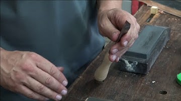 Tricks to Sharpening V Carving chisels