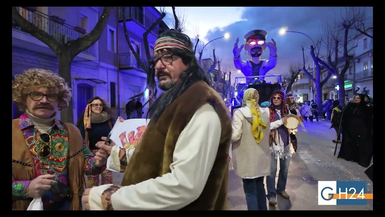 Apricena, si chiude con successo il Carnevale 2026: festa, partecipazione e spettacolo