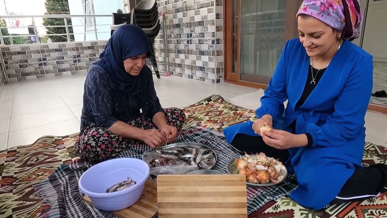 ANNEM KÖY EVİ 1 YIL SONRA LEZZETLİ BALIK YEMEĞİ | Village Life Vlog