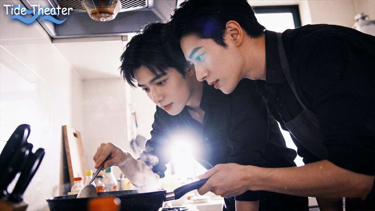 【BL Movie】Poor boy finally realized that he fell in love with a male robot as a straight man!