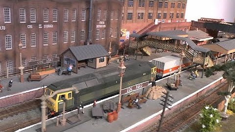 Model Railways ,My OO scale layout  Cog  Road Running session with new Freightliner wagons