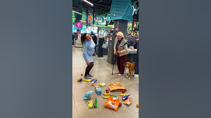 Ignored by All, Only a Kind Granny Helps the Pregnant Woman #shorts
