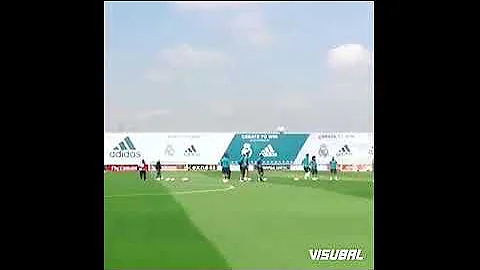 Une action de toute beauté entre Zidane et Modric à l’entraînement 😍