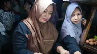 CUMA 1 JAM LUDES RATUSAN PORSI LONTONG GULE IGA SAPI BU MAY SURABAYA!!