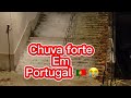 Intensa Chuva em Portugal Paralisa Cidades