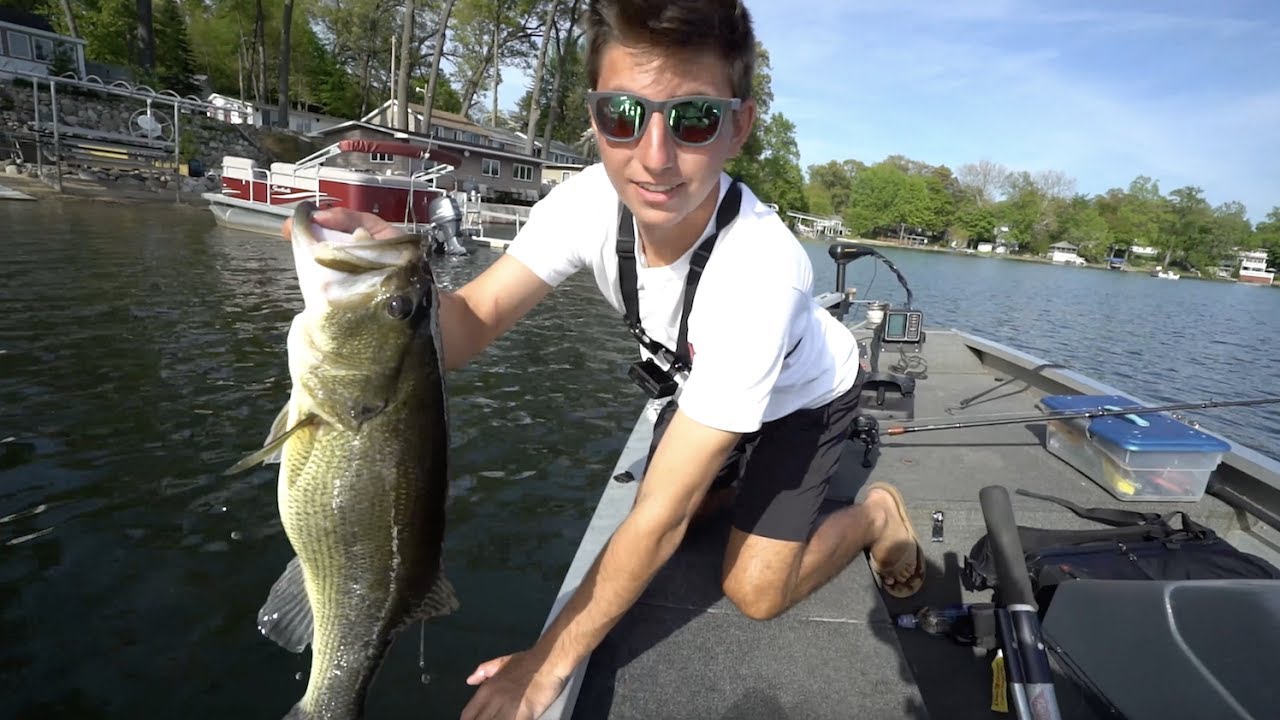 Jon B. is Mad + Giant Michigan Bass - Googan House 