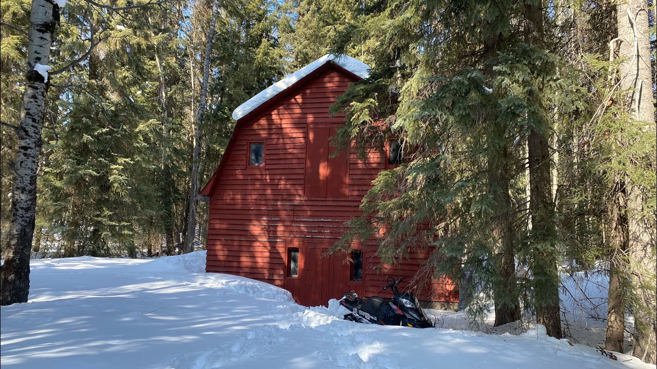 Exploring abandoned Barns - YouTube