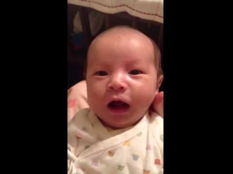 生後１ヶ月の時のベビーすごい笑いだなあ