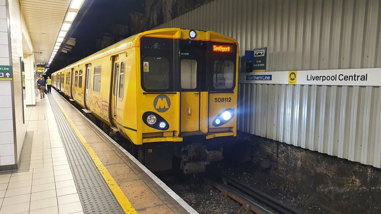 Merseyrail 508112 (2K25) Sandhills - Fazakerley