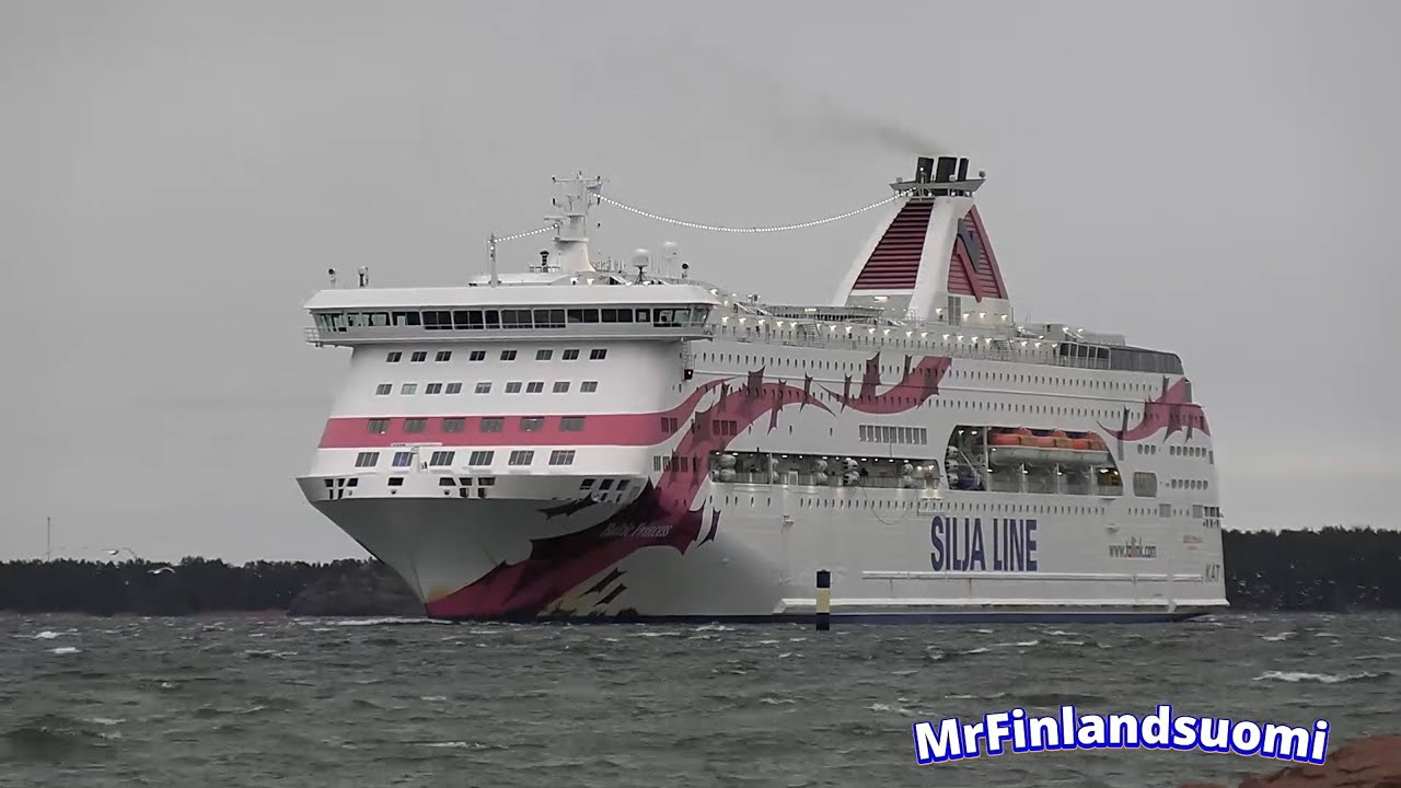 Baltic Princess Arriving Långnäs 13 December 2025 , North-westerly winds on Lucia day.