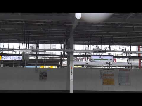 午後の品川駅　E657系　常磐線特急　「ときわ65号」と京急2100形