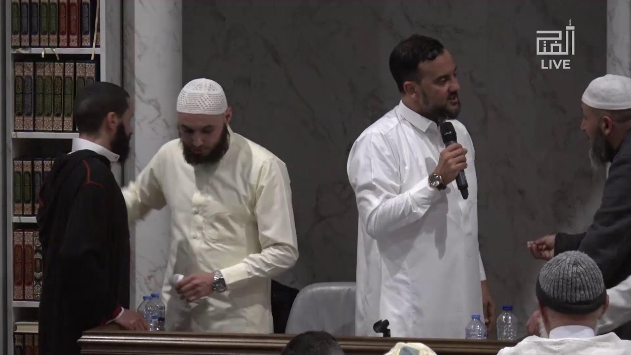 Benefiet 27e Nacht met Abou Hamza in El-feth Moskee Tilburg