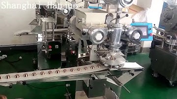 Double filling cookies encrusting machine multifunctional