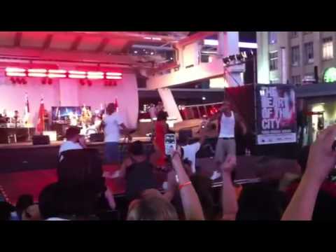 karl-wolf---yalla-habibi-at-dundas-square-"toronto,-canada"