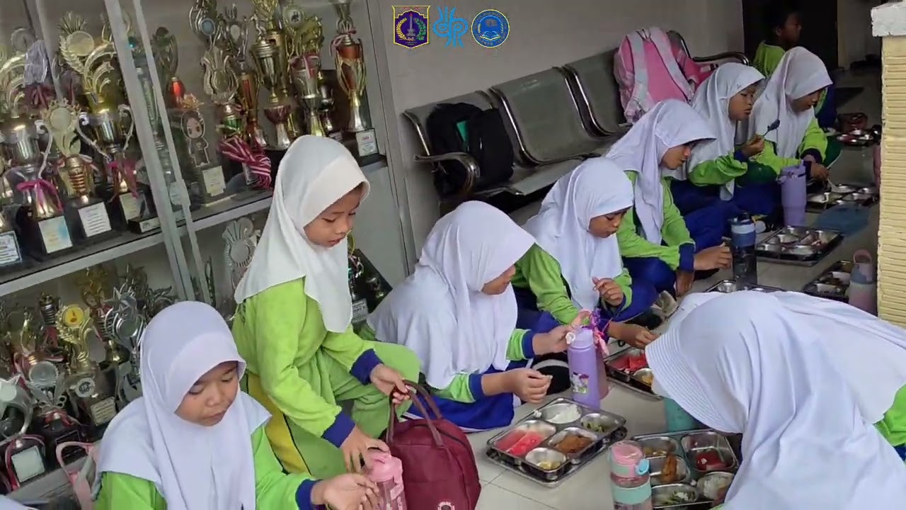 Pembiasaan  Selasa | Sambut Siswa | Doa Bersama | 12 Januari 2026