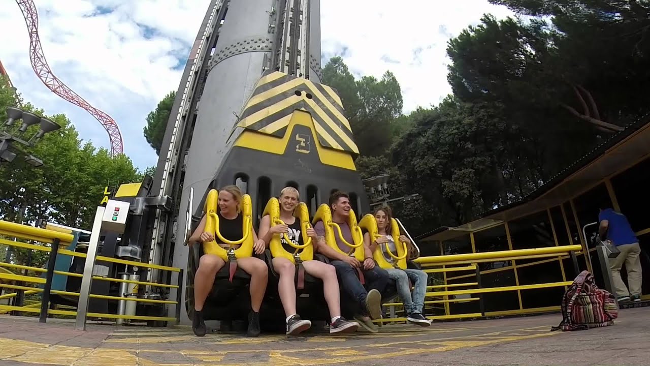 Awesome freefall ride at Madrid theme park - YouTube