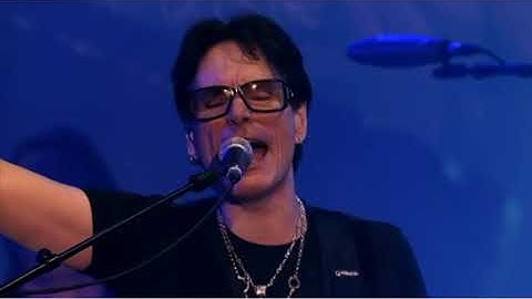 Steve VAI, Steve MORSE, Uli Jon ROTH, Eric SARDINAS on Jimi HENDRIX Tribute (Guitare en Scène)