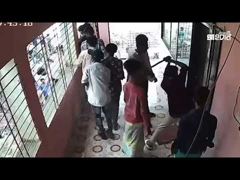 ঢাকায় জমি বি/রো/ধে অফিসে ভা/ঙ/চু/র-লু/টের অভিযোগ, আটক ৮