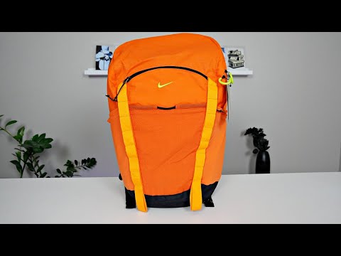 Unboxing/Reviewing The Nike Heritage Cross Body Bag (On Body) 