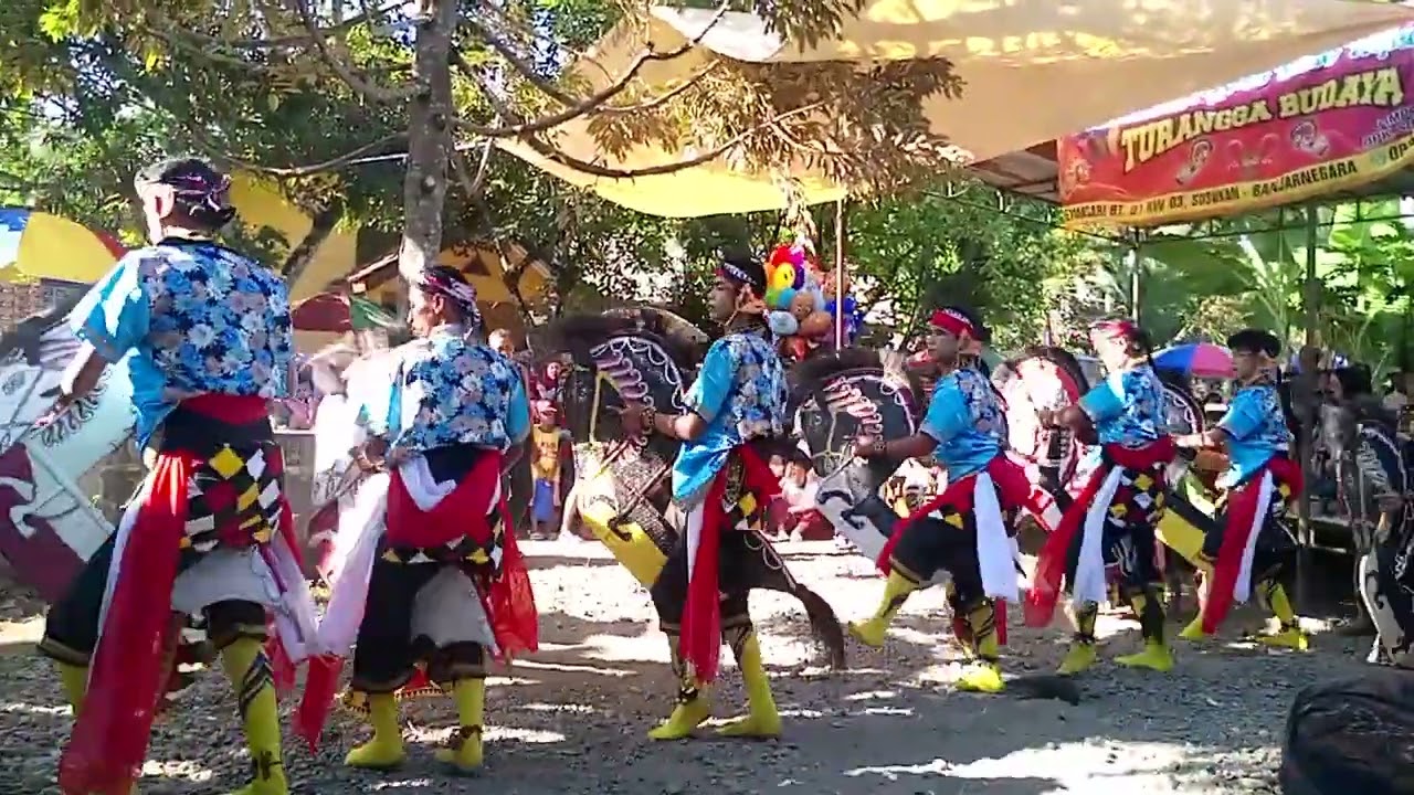 Ebeg Turangga Budaya Di Blarak , Dermasari susukan #kudakepang #jaranan #fyp