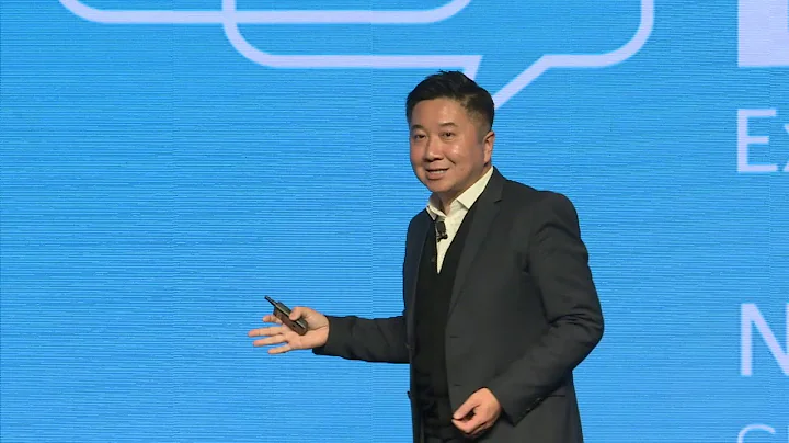 Clement Yip takes the the stage at Travelport LIVE...