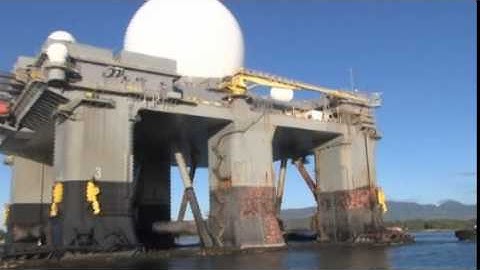 US Navy - SBX-1 Sea-Based X-Band AESA Radar Entering Pearl Harbour [480p]