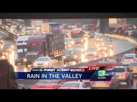 Strong storm causes power outages in Sacramento