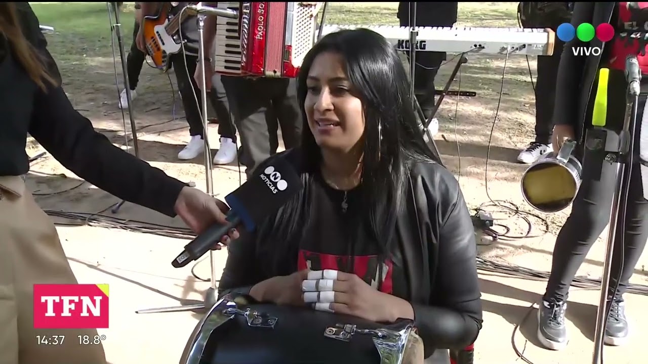 El Clan y El Fran: el homenaje de músicos de La Mona para el mandamás