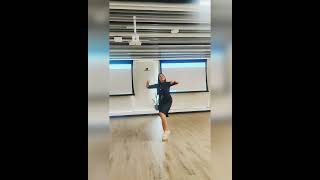 Illegal Weapon Chote Chote Peg Expedia Office Party Aarushi Agrawal