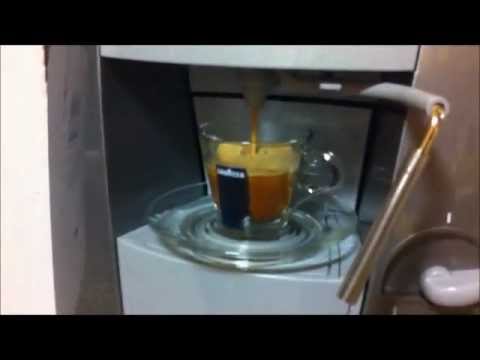 Café Lavazza Blue - Out 2011