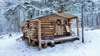 Winter Wonderland. A Relaxing Snow Storm At The Log Cabin.