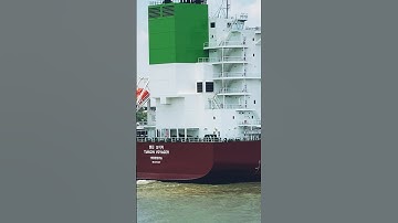 Tàu Container vào trả hàng cảng Cát Lái #container