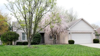 940 TEXARKANA DR Indianapolis, IN | MLS# 21478601 | www.callcarpenter.com 940 TEXARKANA DR Indianapolis, IN | MLS# 21478601 | www.callcarpenter.com